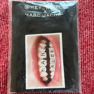 Hey Reilly x Marc Jacobs NEW face mask